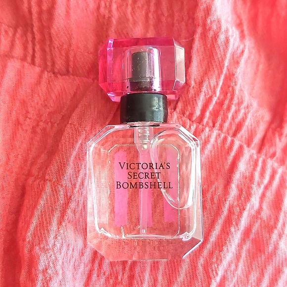 Victoria's Secret Accessories - NEW BOTTLE VS BOMBSHELL PERFUME TRAVEL SIZE NOT MADE ANYMORE 7.5ML .25FL…
